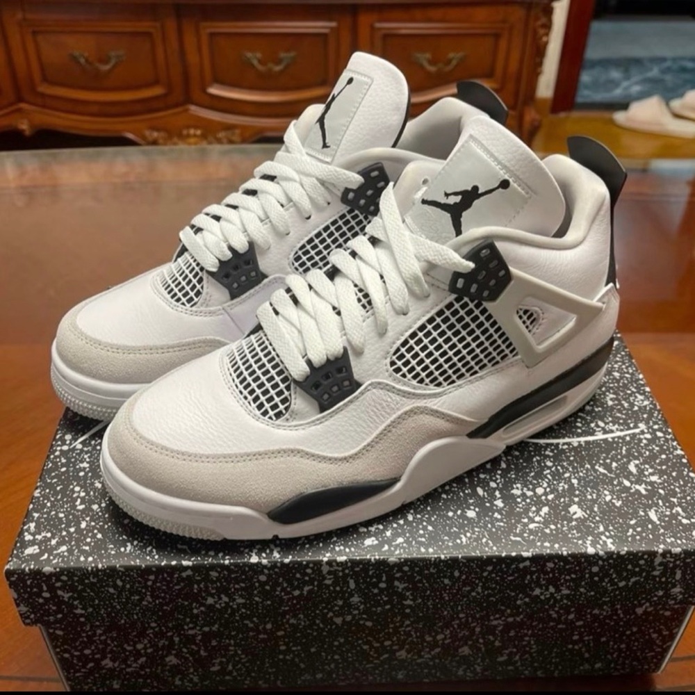 Nike Jordan 4 Retro Mid Military Black Sneakers